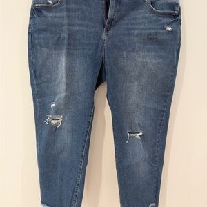 Time and Tru Women's Ankle/ Cropped Blue Distressed Boyfriend Jeans